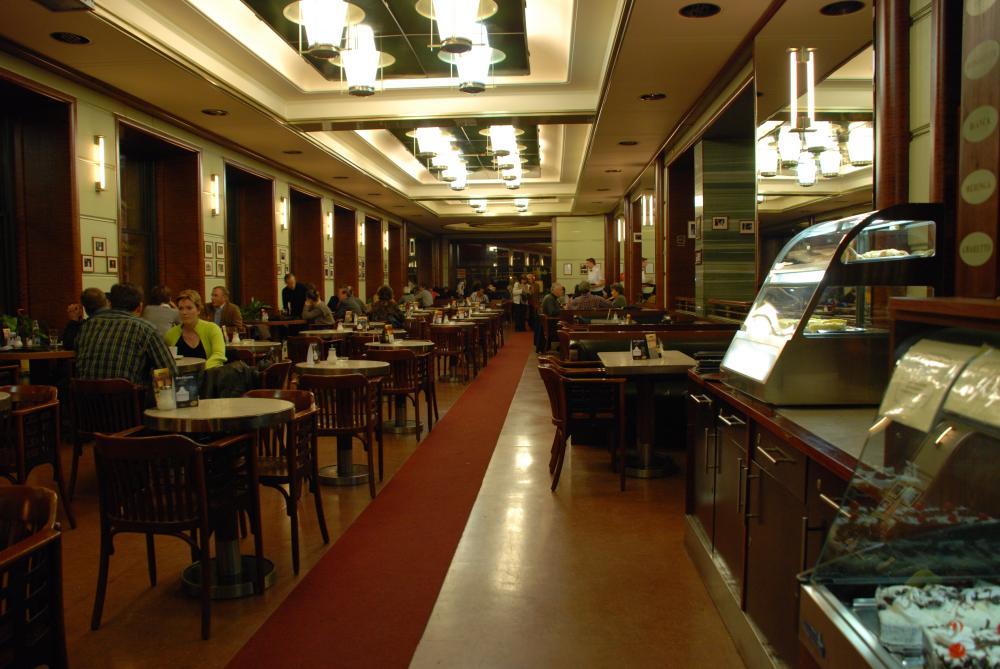 Guston restaurant